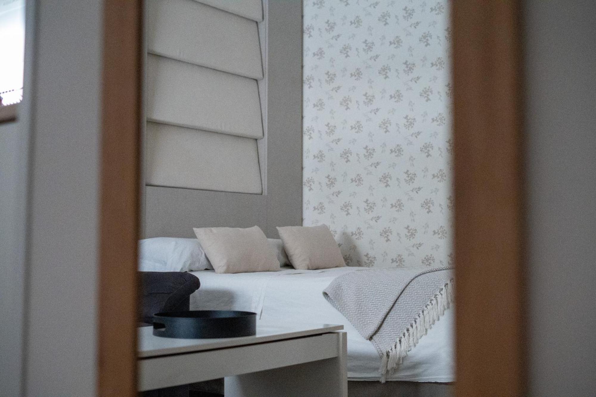Apartamento Moderno En El Centro De Granada - Mititilla Luaran gambar