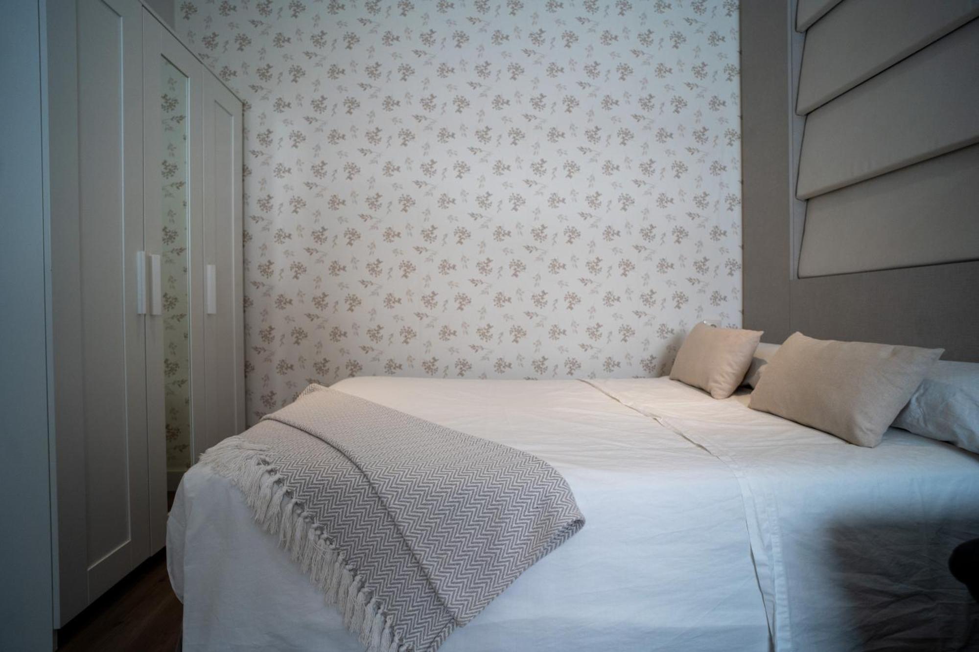 Apartamento Moderno En El Centro De Granada - Mititilla Luaran gambar