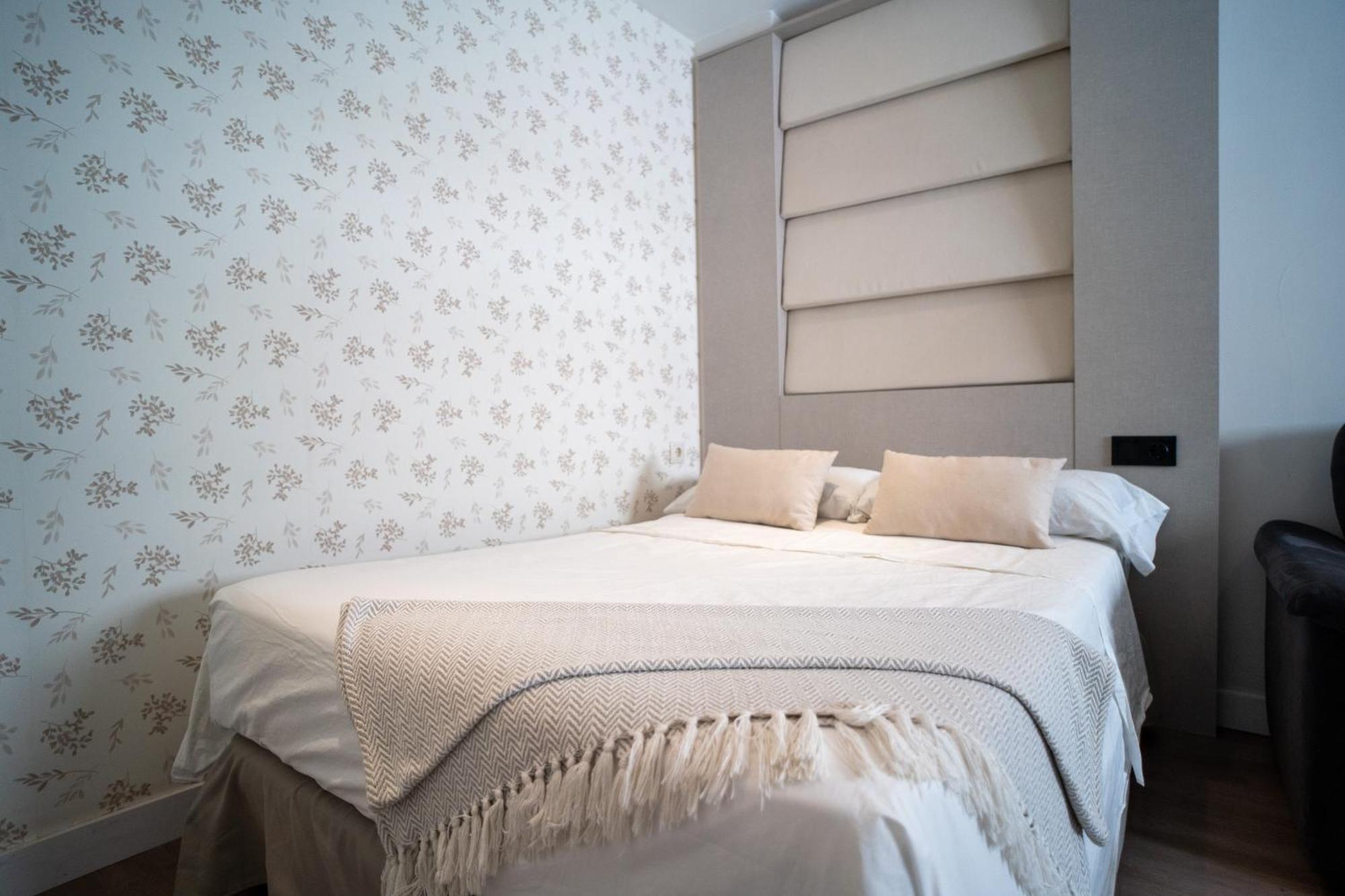 Apartamento Moderno En El Centro De Granada - Mititilla Luaran gambar